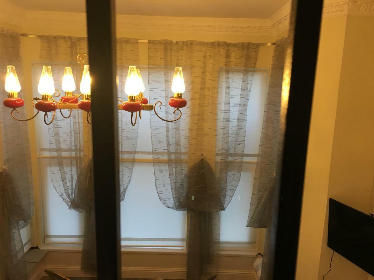 شقة هاستَنغ  في Sea View Juliette المظهر الخارجي الصورة