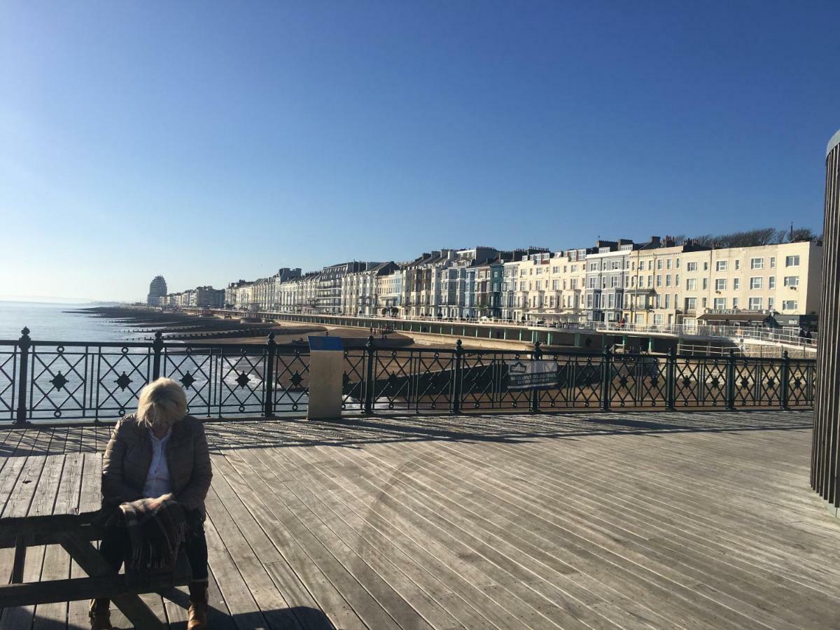 شقة هاستَنغ  في Sea View Juliette المظهر الخارجي الصورة